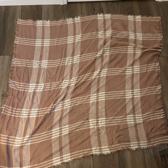 Scarf - Picture 2 of 3